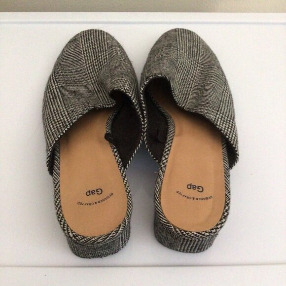 GAP Black and White Mules - Picture 4 of 9